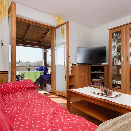 Holiday Ana Apartament *