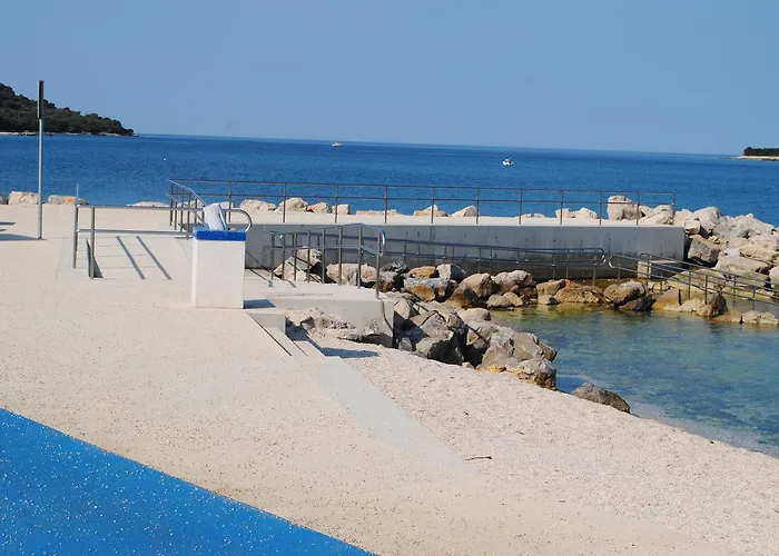 شقة Holiday Ana بولا