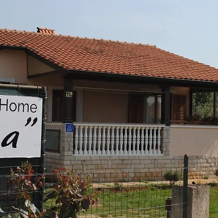 Holiday Ana Apartmán Pula
