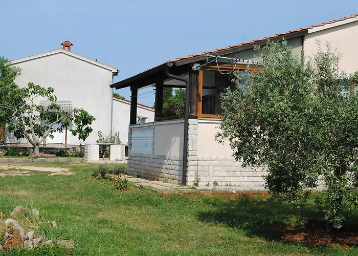 Holiday Ana Apartament *