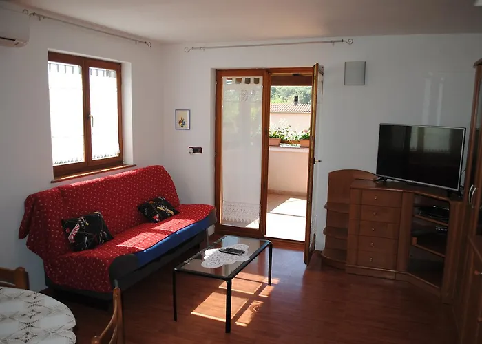 Holiday Ana Apartament *